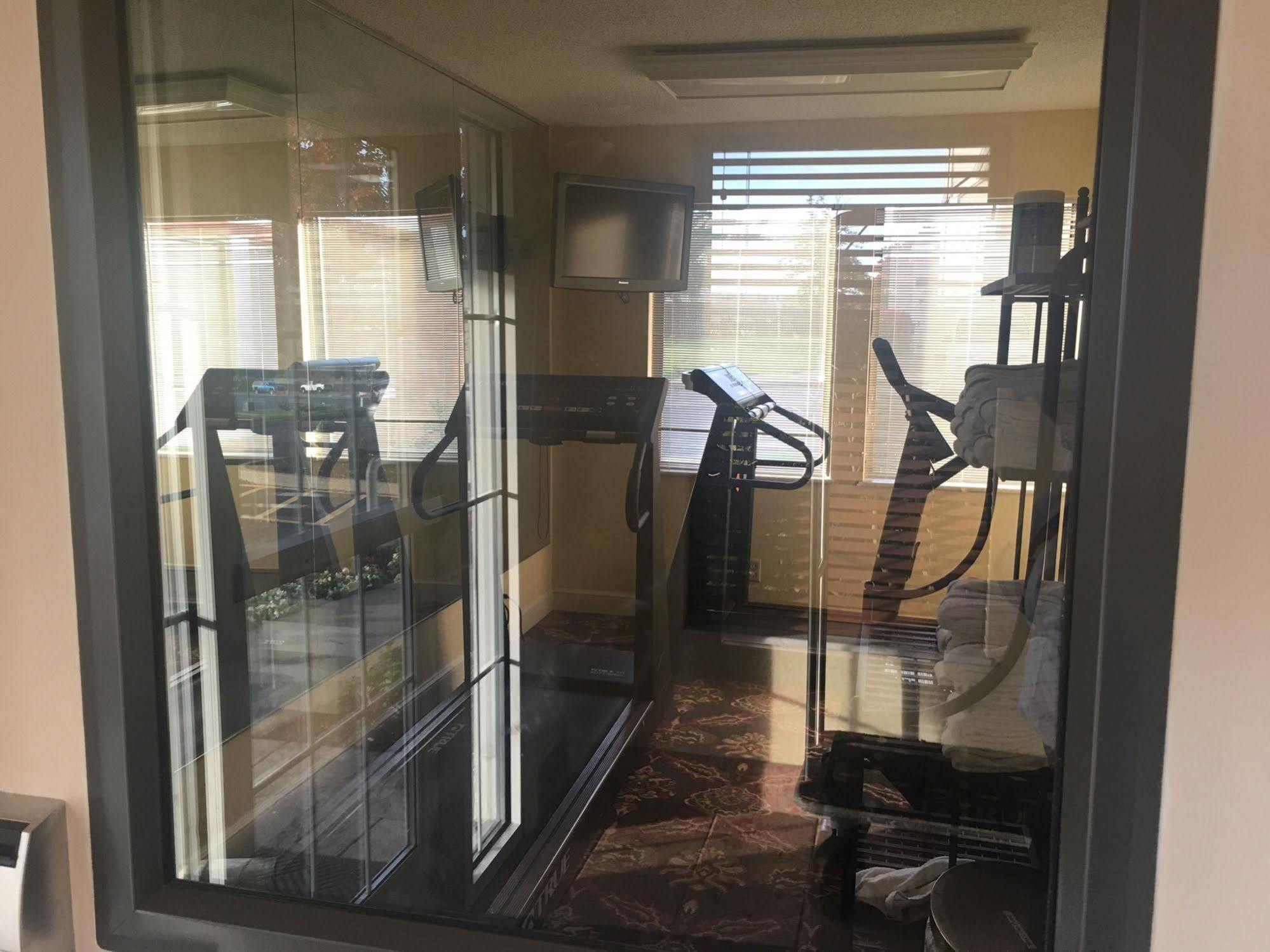 Fairbridge Inn & Suites - Akron Copley Township - West Екстериор снимка