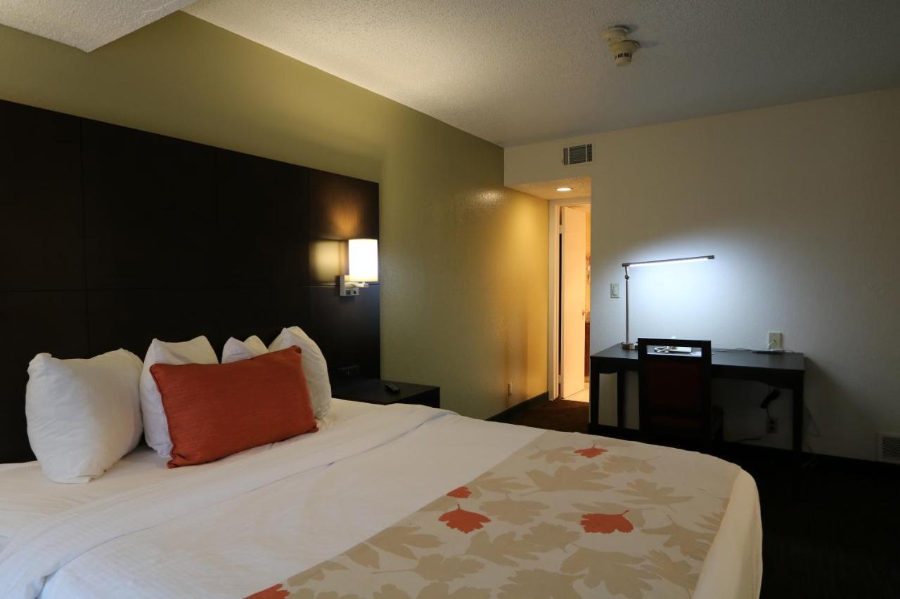 Fairbridge Inn & Suites - Akron Copley Township - West Стая снимка